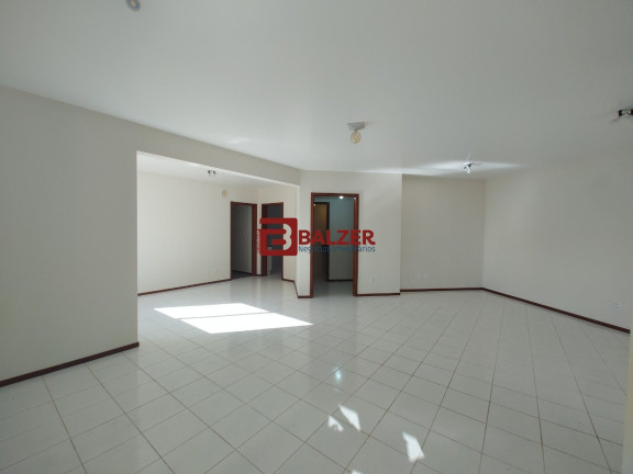 Imagem Apartamento com 4 Quartos à Venda, 295 m² em Centro - Florianópolis Imagem Apartamento com 4 Quartos à Venda, 295 m² em Centro - Florianópolis