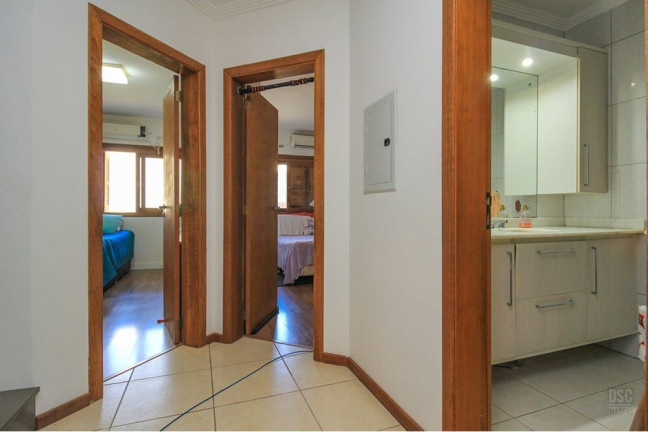 Imagem Casa com 4 Quartos à Venda, 201 m² em Espírito Santo - Porto Alegre Imagem Casa com 4 Quartos à Venda, 201 m² em Espírito Santo - Porto Alegre
