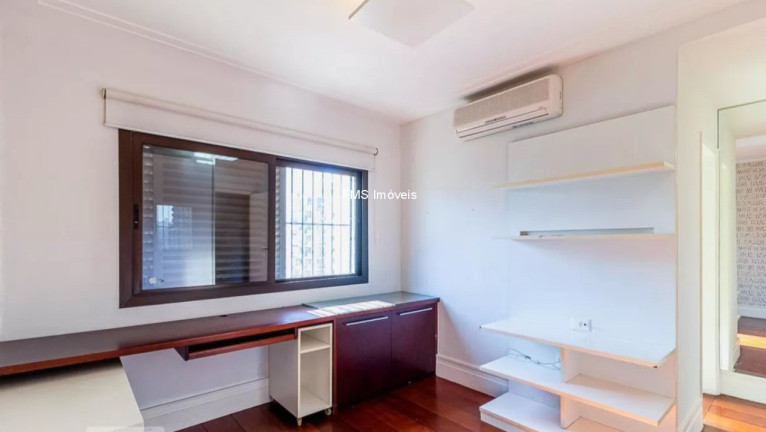 Imagem Imóvel com 3 Quartos à Venda, 230 m² em Moema - São Paulo Imagem Imóvel com 3 Quartos à Venda, 230 m² em Moema - São Paulo