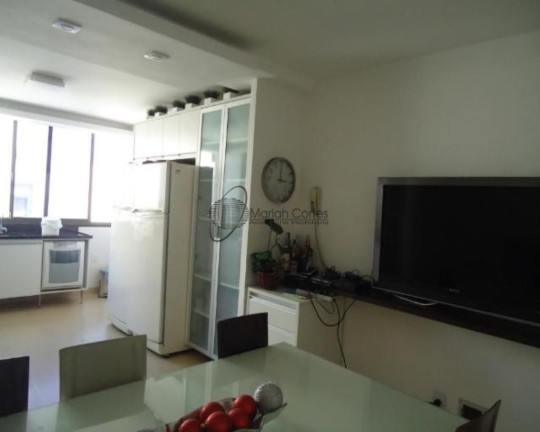 Imagem Imóvel com 4 Quartos à Venda, 160 m² em Icaraí - Niterói Imagem Imóvel com 4 Quartos à Venda, 160 m² em Icaraí - Niterói