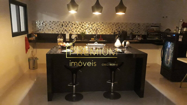 Imagem Casa com 5 Quartos à Venda, 420 m² em Medeiros - Jundiaí Imagem Casa com 5 Quartos à Venda, 420 m² em Medeiros - Jundiaí