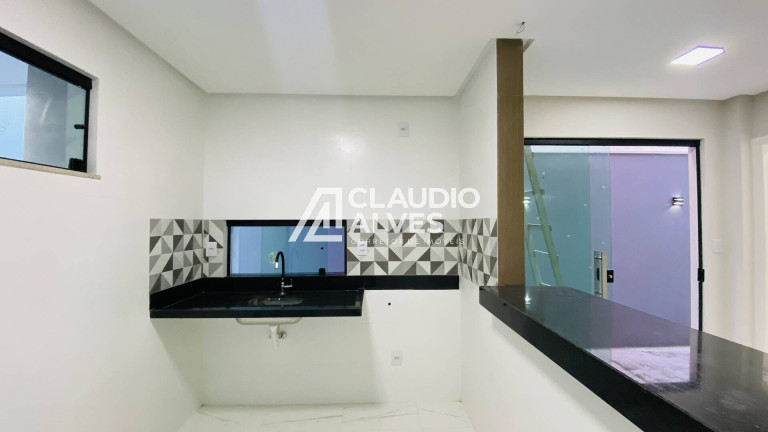 Imagem Casa com 3 Quartos à Venda, 132 m² em Mangabeira - Feira De Santana Imagem Casa com 3 Quartos à Venda, 132 m² em Mangabeira - Feira De Santana