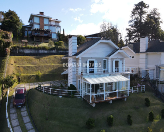 Imagem Casa com 4 Quartos à Venda, 215 m² em Região De Capivari - Campos Do Jordão Imagem Casa com 4 Quartos à Venda, 215 m² em Região De Capivari - Campos Do Jordão