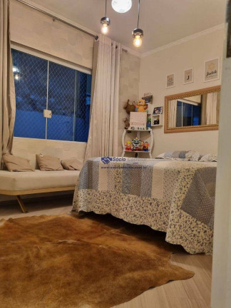 Imagem Casa com 4 Quartos à Venda, 700 m² em Jardim Santa Cecília - Guarulhos Imagem Casa com 4 Quartos à Venda, 700 m² em Jardim Santa Cecília - Guarulhos