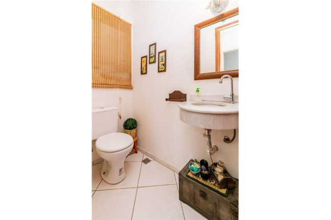 Imagem Imóvel com 3 Quartos à Venda, em Menino Deus - Porto Alegre Imagem Imóvel com 3 Quartos à Venda, em Menino Deus - Porto Alegre