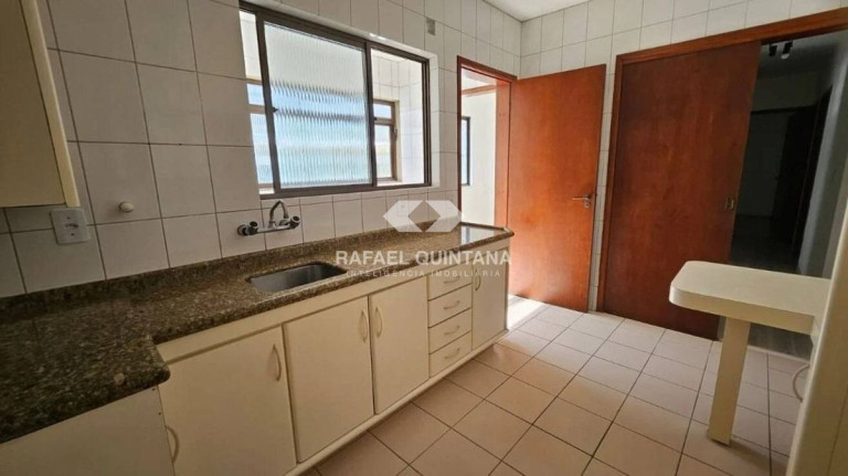 Apartamento com 3 Quartos à Venda, 109 m² em Centro - Florianópolis