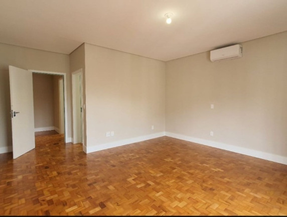 Imagem Imóvel com 3 Quartos à Venda, 360 m² em Bela Vista - São Paulo Imagem Imóvel com 3 Quartos à Venda, 360 m² em Bela Vista - São Paulo