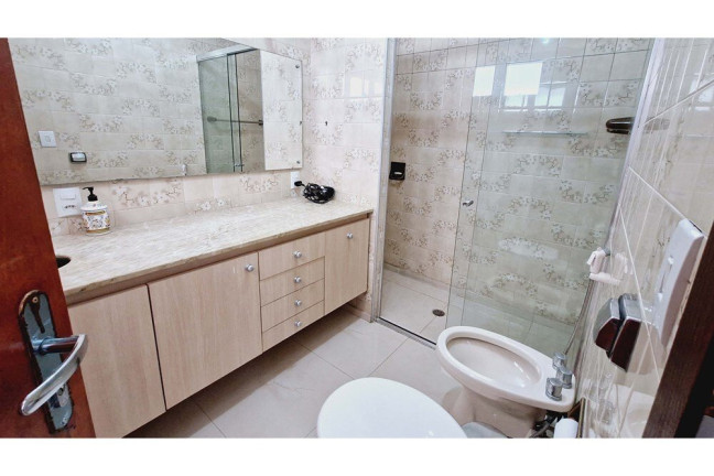 Imagem Casa com 3 Quartos à Venda, 535 m² em Vila Suzana - São Paulo Imagem Casa com 3 Quartos à Venda, 535 m² em Vila Suzana - São Paulo