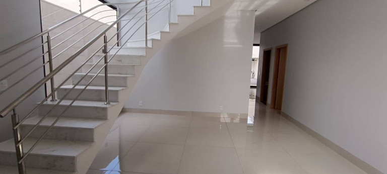 Imagem Casa com 3 Quartos à Venda, 253 m² em Setor Sul Jamil Miguel - Anápolis Imagem Casa com 3 Quartos à Venda, 253 m² em Setor Sul Jamil Miguel - Anápolis