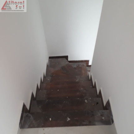 Imagem Sobrado com 2 Quartos à Venda, 70 m² em Anhanguera - Praia Grande Imagem Sobrado com 2 Quartos à Venda, 70 m² em Anhanguera - Praia Grande