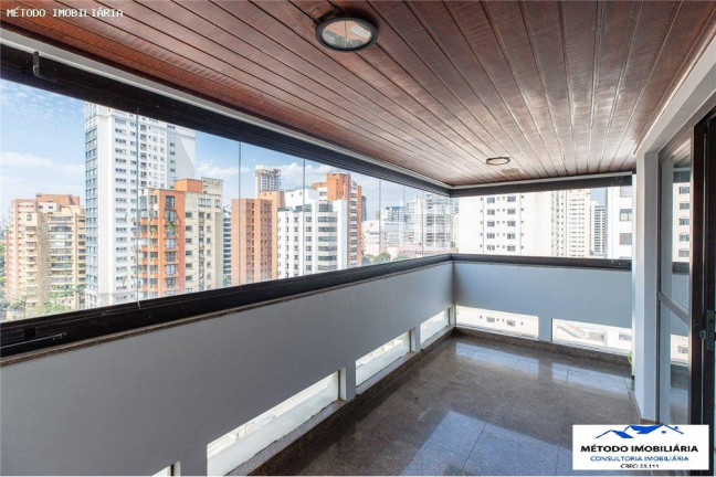 Imagem Imóvel com 3 Quartos à Venda, 230 m² em Moema - São Paulo Imagem Imóvel com 3 Quartos à Venda, 230 m² em Moema - São Paulo