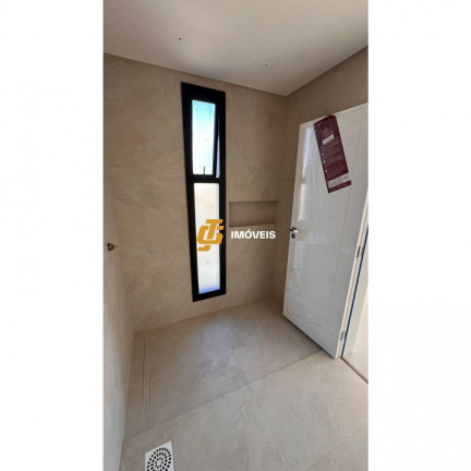 Imagem Sobrado com 4 Quartos à Venda, em Terras Altas - Camboriú Imagem Sobrado com 4 Quartos à Venda, em Terras Altas - Camboriú