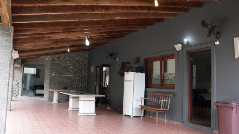 Imagem Casa com 4 Quartos à Venda, 700 m² em Marapé - Santos Imagem Casa com 4 Quartos à Venda, 700 m² em Marapé - Santos