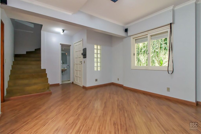 Imagem Casa com 3 Quartos à Venda, 138 m² em Cristal - Porto Alegre Imagem Casa com 3 Quartos à Venda, 138 m² em Cristal - Porto Alegre