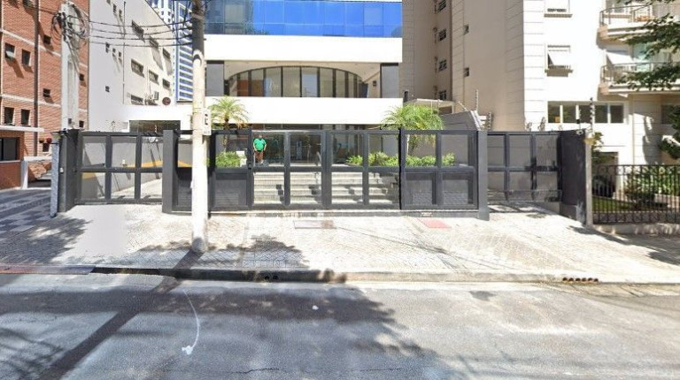 Sala Comercial à Venda, 150 m² em Vila Nova Conceição - São Paulo