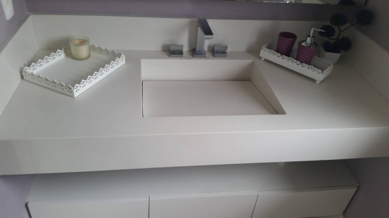 Imagem Casa com 5 Quartos para Temporada, 350 m² em Jurerê Internacional - Florianópolis Imagem Casa com 5 Quartos para Temporada, 350 m² em Jurerê Internacional - Florianópolis
