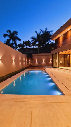 Imagem Casa com 4 Quartos à Venda, 850 m² em Alphaville Residencial Zero - Barueri Imagem Casa com 4 Quartos à Venda, 850 m² em Alphaville Residencial Zero - Barueri