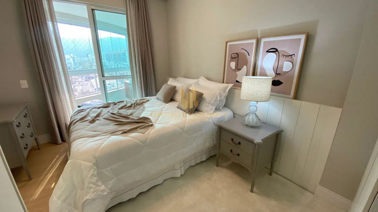Imagem Apartamento com 3 Quartos à Venda, 138 m² em Centro - Balneário Camboriú Imagem Apartamento com 3 Quartos à Venda, 138 m² em Centro - Balneário Camboriú
