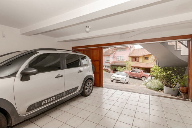 Imagem Casa com 3 Quartos à Venda, 160 m² em Nonoai - Porto Alegre Imagem Casa com 3 Quartos à Venda, 160 m² em Nonoai - Porto Alegre