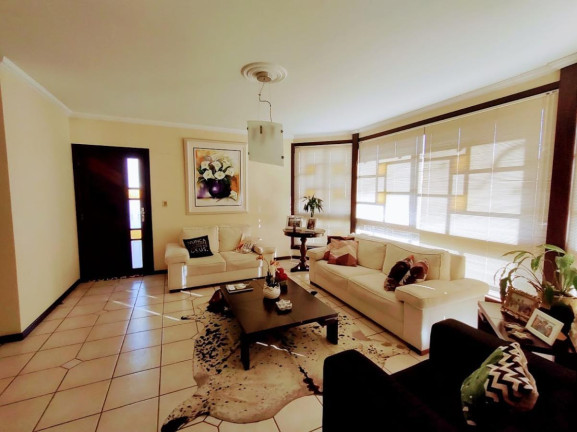 Imagem Casa com 5 Quartos à Venda, 411 m² em Floresta - Joinville