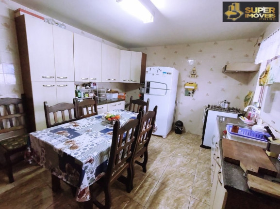 Imagem Casa com 3 Quartos à Venda, 193 m² em Três Vendas - Pelotas