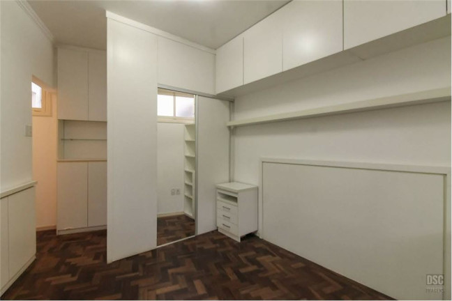 Imagem Imóvel com 2 Quartos à Venda, em Moinhos De Vento - Porto Alegre Imagem Imóvel com 2 Quartos à Venda, em Moinhos De Vento - Porto Alegre