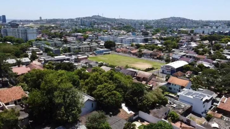 Imagem Terreno à Venda, 445 m² em Tristeza - Porto Alegre Imagem Terreno à Venda, 445 m² em Tristeza - Porto Alegre