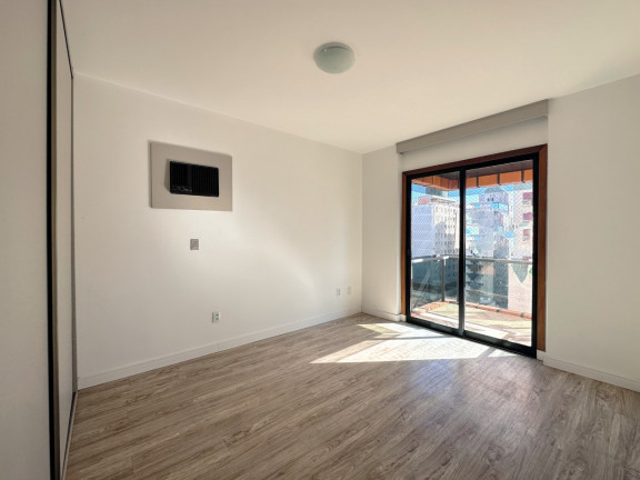 Imagem Apartamento com 4 Quartos à Venda, 258 m² em Centro - Florianópolis Imagem Apartamento com 4 Quartos à Venda, 258 m² em Centro - Florianópolis