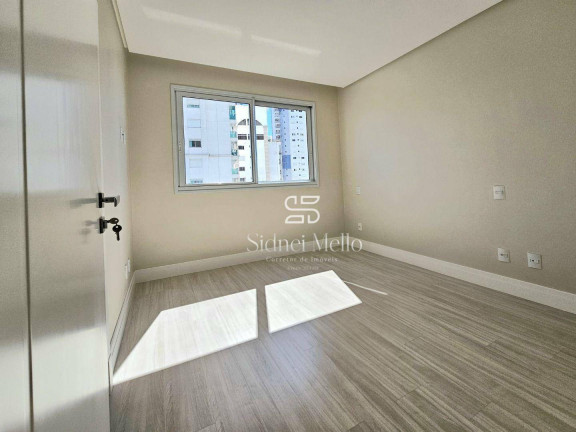 Imagem Apartamento com 4 Quartos à Venda, 145 m² em Quadra Mar Centro - Balneário Camboriú Imagem Apartamento com 4 Quartos à Venda, 145 m² em Quadra Mar Centro - Balneário Camboriú