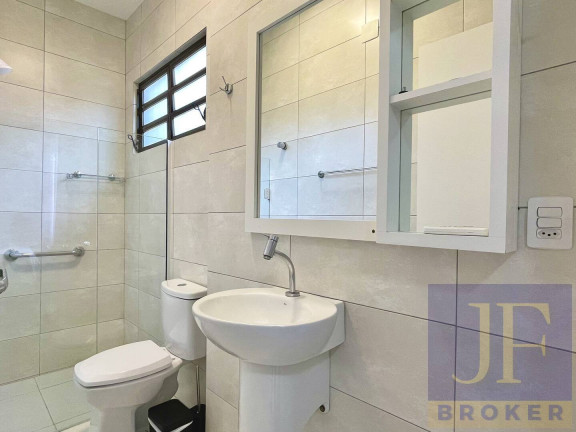 Imagem Casa com 7 Quartos para Temporada, 350 m² em Canasvieiras - Florianópolis Imagem Casa com 7 Quartos para Temporada, 350 m² em Canasvieiras - Florianópolis