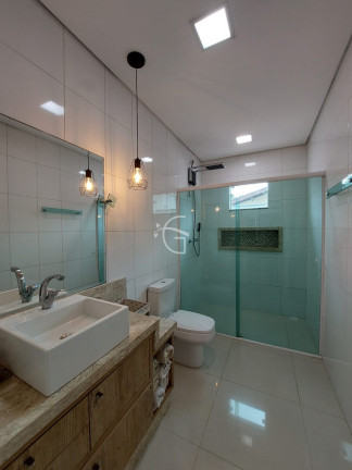 Imagem Casa com 3 Quartos à Venda,  em Floresta - Joinville
