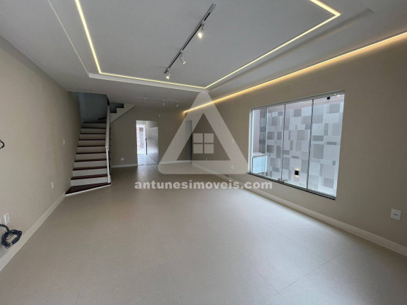 Casa com 3 Quartos à Venda, 200 m² em Jardim Excelsior - Cabo Frio