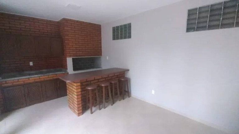 Imagem Casa com 3 Quartos para Alugar, 120 m² em Centro - Balneário Camboriú