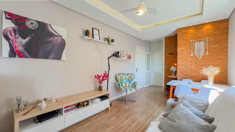 Imagem Imóvel com 1 Quarto à Venda,  em Passo Da Areia - Porto Alegre