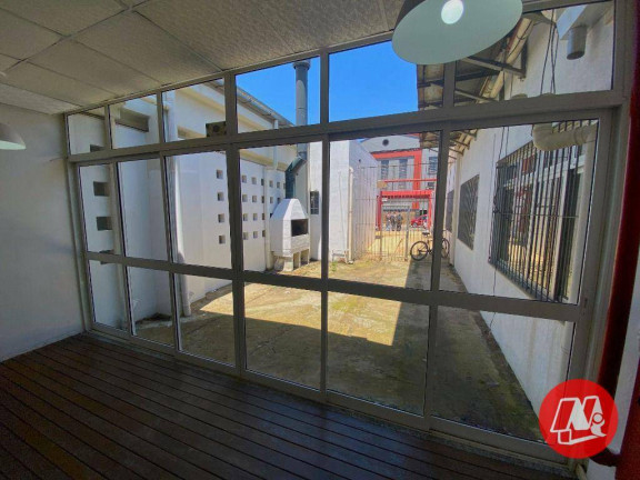 Imagem Galpão para Alugar, 1.347 m² em Navegantes - Porto Alegre Imagem Galpão para Alugar, 1.347 m² em Navegantes - Porto Alegre