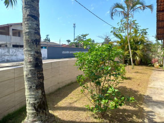 Imagem Casa com 2 Quartos à Venda, 297 m² em Vila Loty - Itanhaém Imagem Casa com 2 Quartos à Venda, 297 m² em Vila Loty - Itanhaém