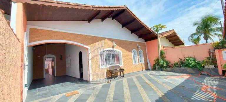 Imagem Casa com 4 Quartos à Venda, 250 m² em Oásis - Peruíbe Imagem Casa com 4 Quartos à Venda, 250 m² em Oásis - Peruíbe