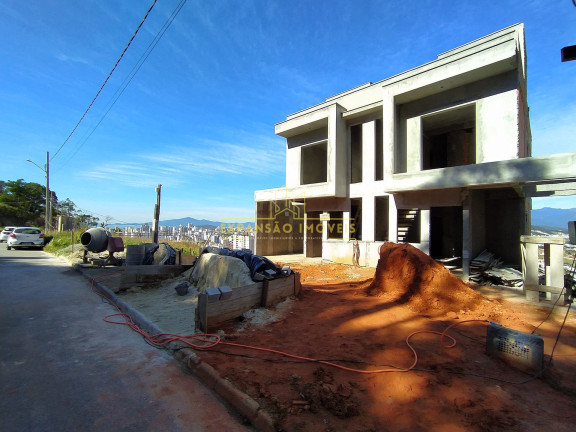Imagem Sobrado com 3 Quartos à Venda, 128 m² em São Sebastião - Palhoça Imagem Sobrado com 3 Quartos à Venda, 128 m² em São Sebastião - Palhoça