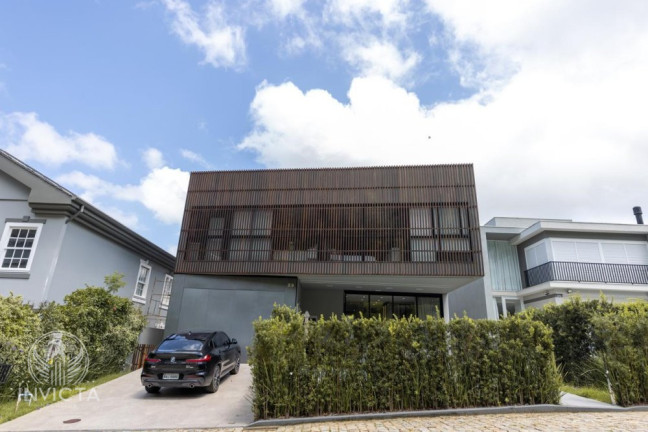 Imagem Casa com 4 Quartos à Venda, 380 m² em Estados - Balneário Camboriú Imagem Casa com 4 Quartos à Venda, 380 m² em Estados - Balneário Camboriú