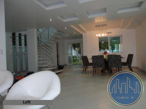 Imagem Casa com 4 Quartos para Temporada, 463 m² em Estaleiro - Balneário Camboriú
