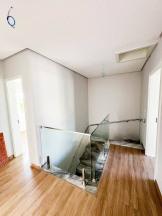 Imagem Sobrado com 3 Quartos à Venda, 220 m² em Estância Velha - Canoas Imagem Sobrado com 3 Quartos à Venda, 220 m² em Estância Velha - Canoas