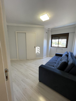 Imagem Apartamento com 3 Quartos à Venda, 200 m² em Nossa Senhora De Lourdes - Santa Maria Imagem Apartamento com 3 Quartos à Venda, 200 m² em Nossa Senhora De Lourdes - Santa Maria