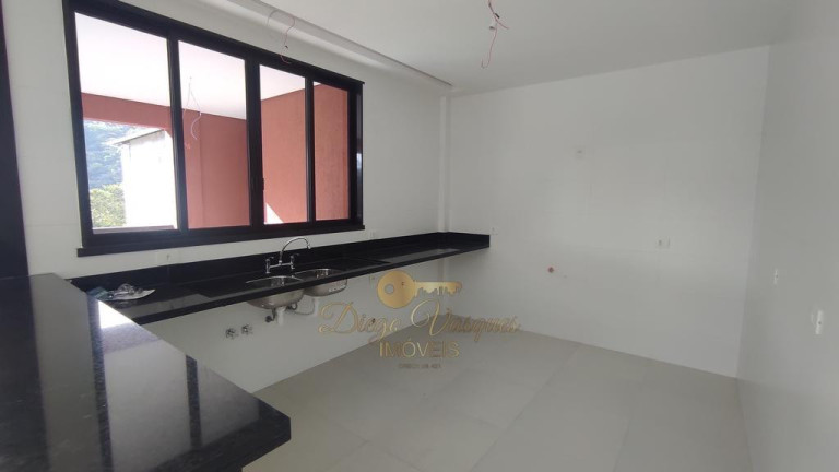 Imagem Casa com 3 Quartos à Venda, 300 m² em Vargem Grande - Teresópolis Imagem Casa com 3 Quartos à Venda, 300 m² em Vargem Grande - Teresópolis