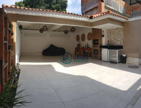 Casa com 3 Quartos à Venda, 200 m² em Barro Vermelho - São Gonçalo