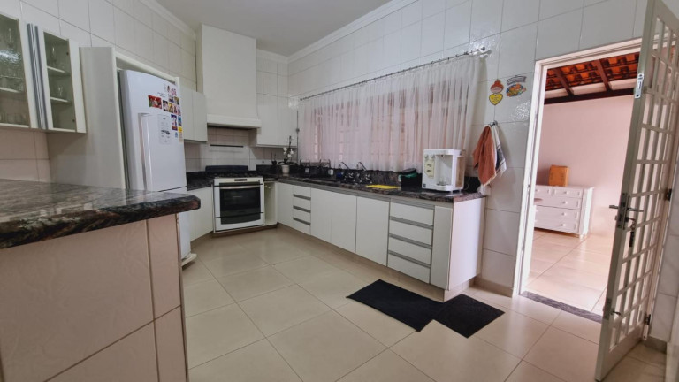 Imagem Casa com 6 Quartos à Venda, 495 m² em São Joaquim - Franca