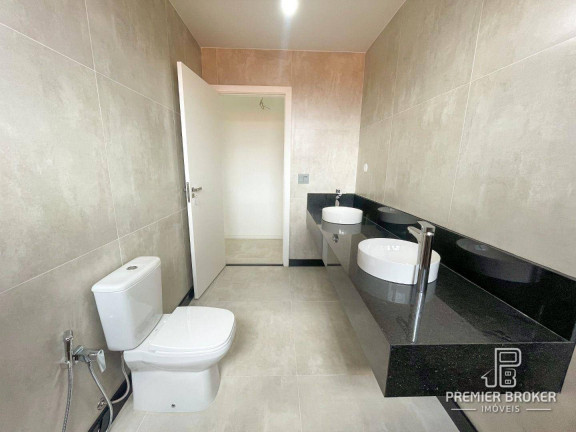 Imagem Casa com 4 Quartos à Venda, 330 m² em Várzea - Teresópolis Imagem Casa com 4 Quartos à Venda, 330 m² em Várzea - Teresópolis