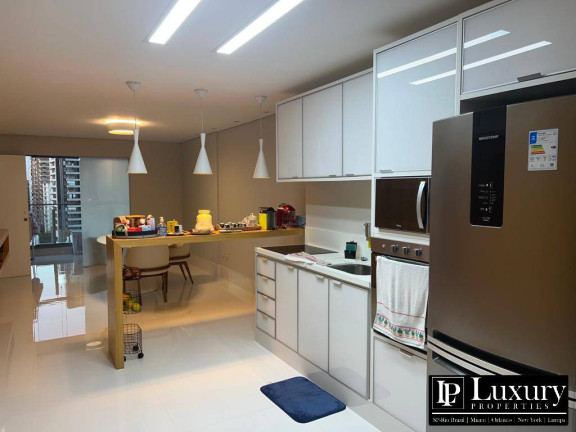 Imagem Apartamento com 3 Quartos à Venda, 180 m² em Vila Nova Conceição - São Paulo Imagem Apartamento com 3 Quartos à Venda, 180 m² em Vila Nova Conceição - São Paulo