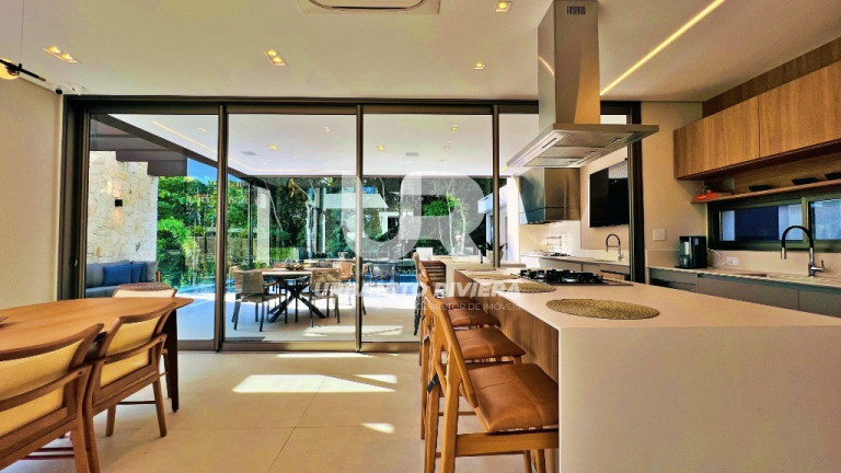 Imagem Casa com 6 Quartos à Venda, 370 m² em Riviera - Bertioga Imagem Casa com 6 Quartos à Venda, 370 m² em Riviera - Bertioga