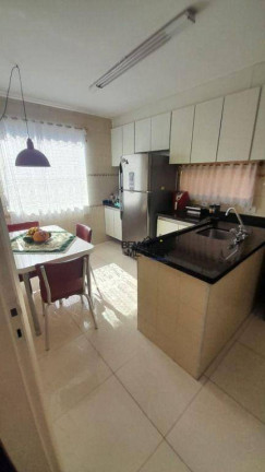 Imagem Sobrado com 3 Quartos à Venda, 235 m² em Conjunto Residencial Vista Verde - São Paulo Imagem Sobrado com 3 Quartos à Venda, 235 m² em Conjunto Residencial Vista Verde - São Paulo