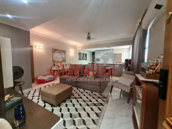 Casa com 3 Quartos à Venda, 200 m² em Gonzaga - Santos
